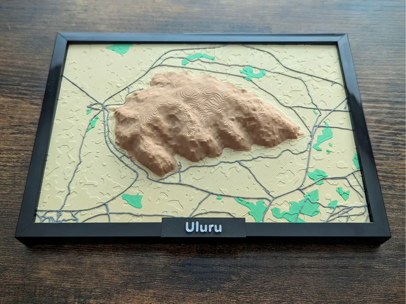 Uluru / Ayers Rock 3D Miniature – Multi-Coloured Landmark Art & Gift