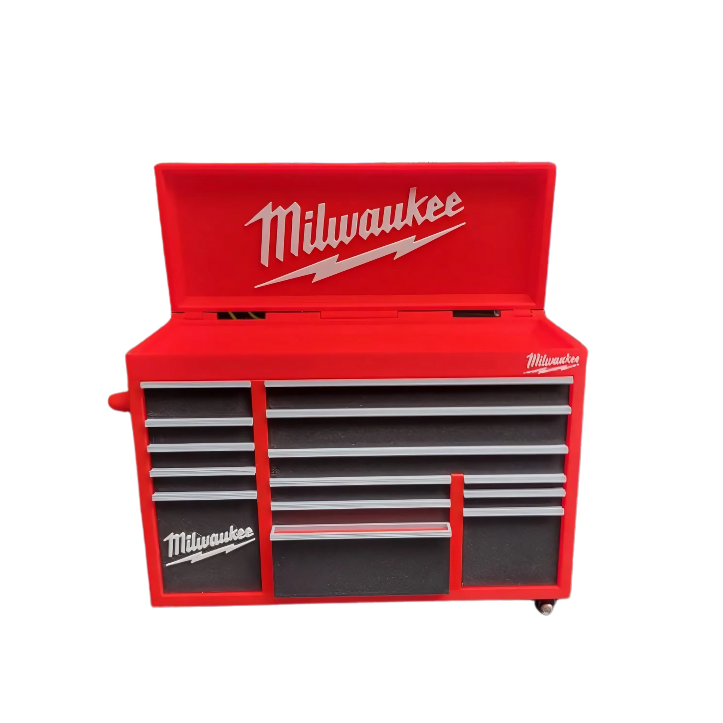 Organize with the Milwaukee Packout storage solution