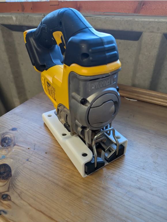DeWalt jigsaw mount for under shelf or workbench, Australian made 3D printed storage – photo 4