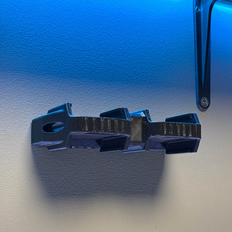 Makita 18V quad battery wall holder, Australian made PETG – photo 3