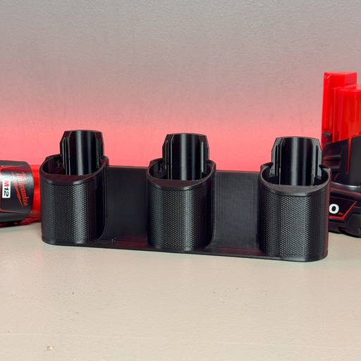 Milwaukee M12 triple battery wall mount – photo 2