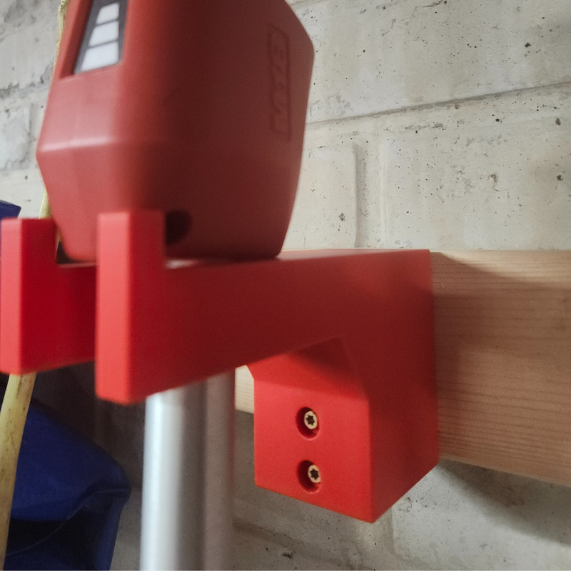 Milwaukee whipper snipper wall mount – photo 3