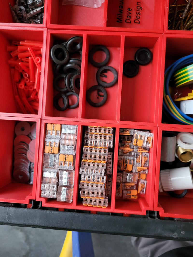 Centre section drawer bins for Packout 2 and 3 drawer systems, 40mm tall