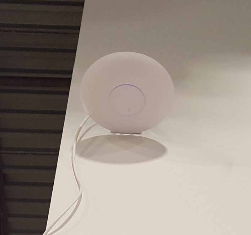 Horizontal wall mount bracket for the Ubiquiti UAP-AC-Pro Wi-Fi access point