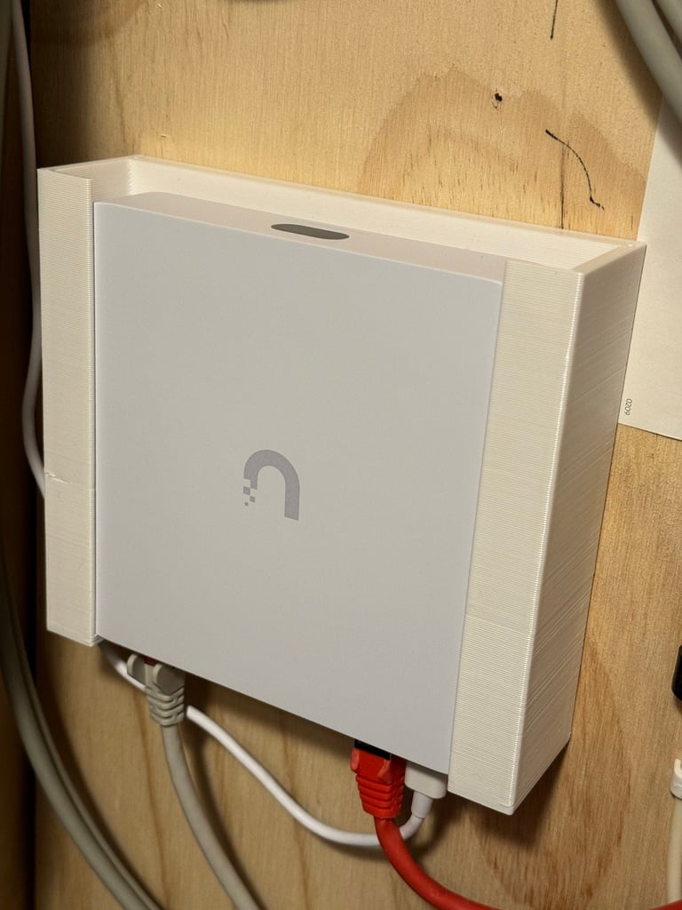 Ubiquiti UCG-Ultra cloud gateway wall mount bracket, Australian made 3D printed – photo 3